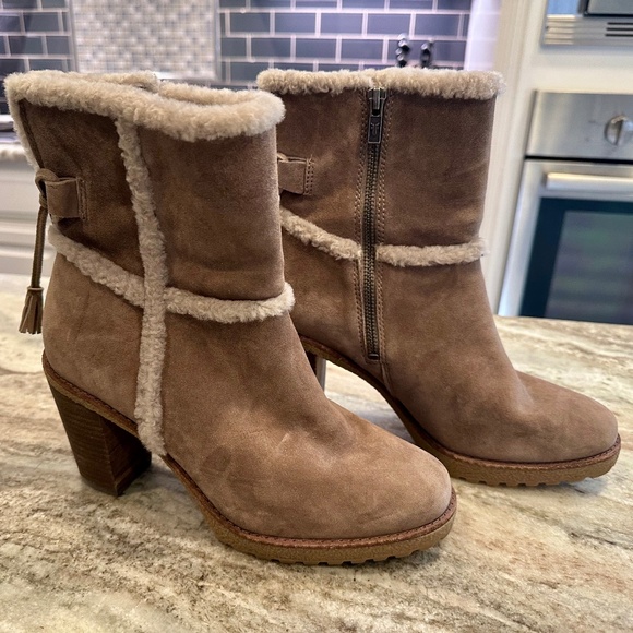 Frye Jen Shearling Short Suede Heeled Zip Up Ankle Bootie - Size 8 - Picture 3 of 8